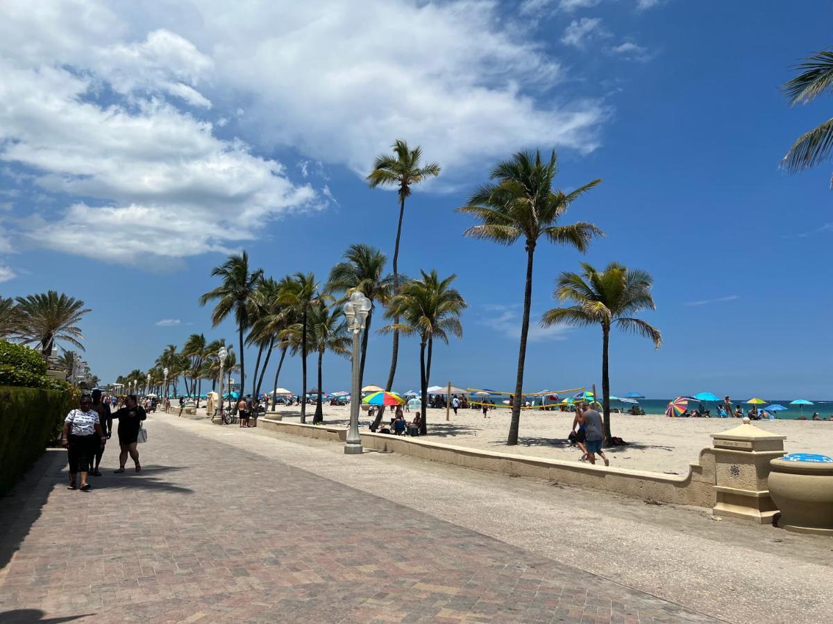 The Pearl Beachside Apartments On Hollywood Beach Luaran gambar